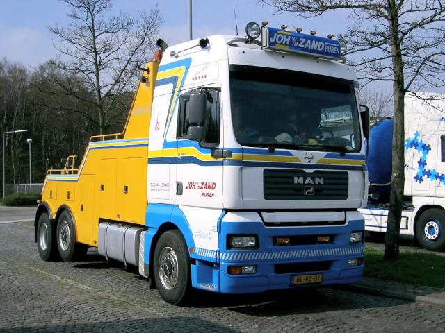 MAN-TGA-XXL-Bergetruck-vZand-Szy-030404-1-NL[1].jpg - Trucker Jack
